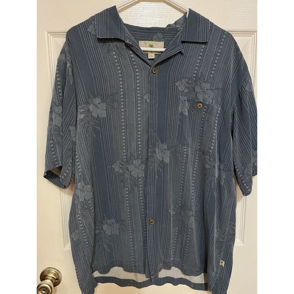 Silk Island Shores Men's Gray Hawaiian Button-Down Shirt Washable, Size Large